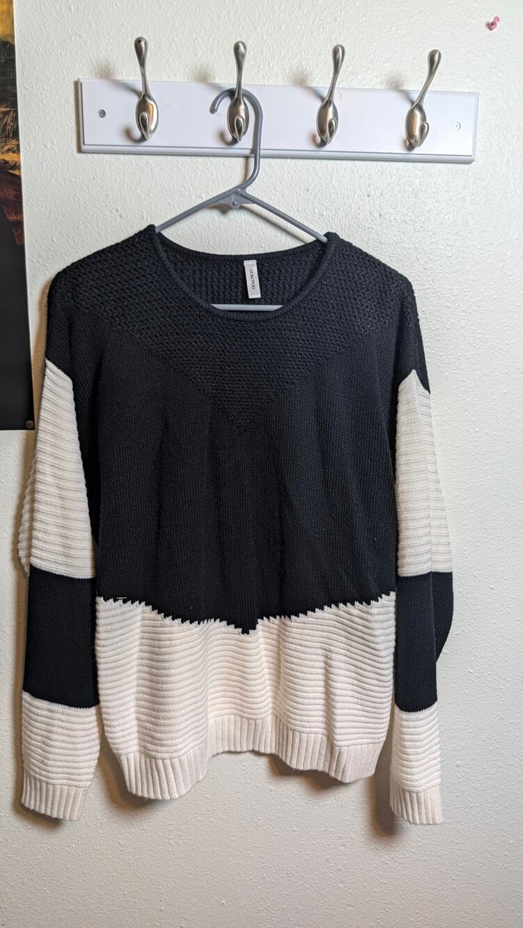 Dokotoo Women's Knit Sweater Size XL
